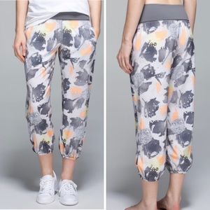 Lululemon Womens Om Pants Activewear Harem Colorblock Gray 4